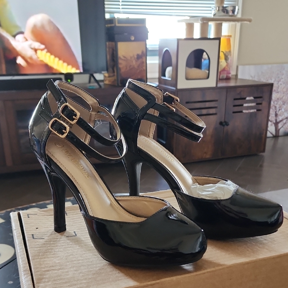 Chic Black Patent Leather Heels